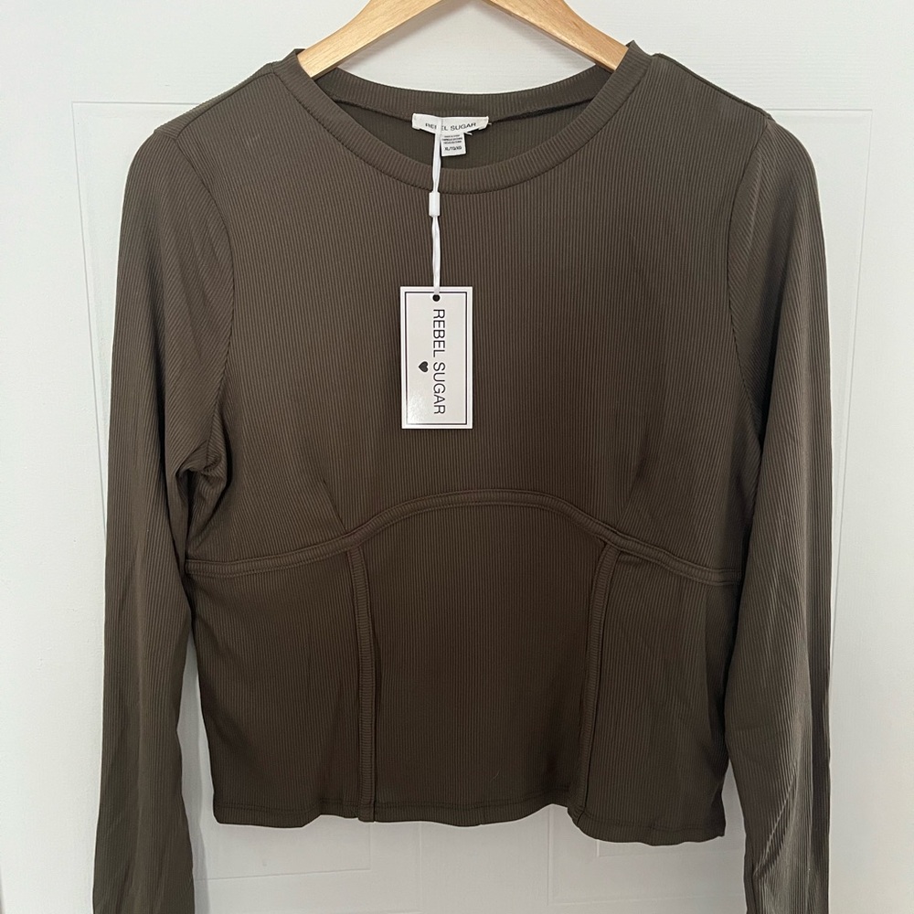 NWT Rebel Sugar Brown Long Sleeve Tee